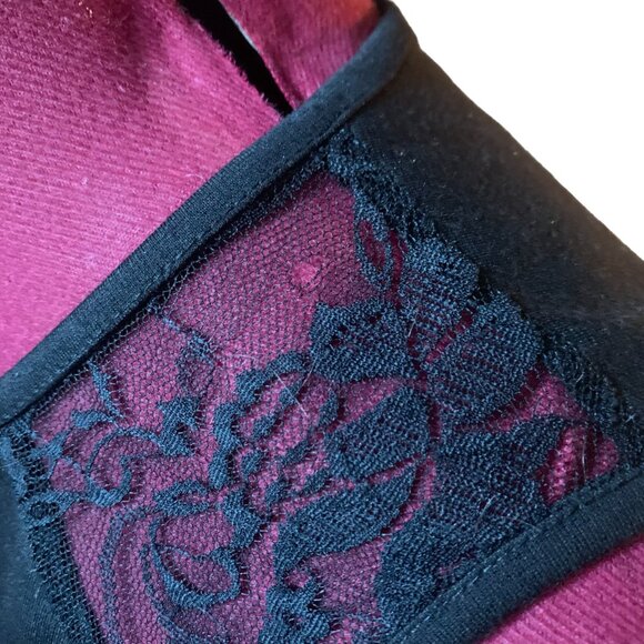 PURE AND SIMPLE - Black Peplum Tank Top with lace and back zip - Medium - Picture 8 of 10